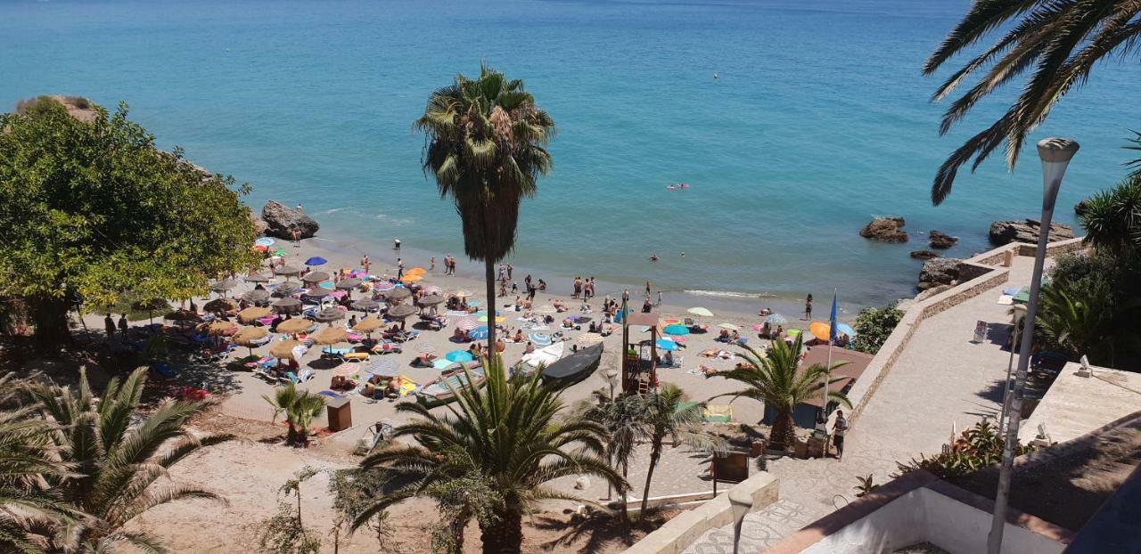 Neptuno Torrecilla Beach Nerja Exterior photo